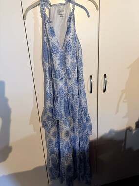 Saylor Britney Maxi Dress in Multi size Small
